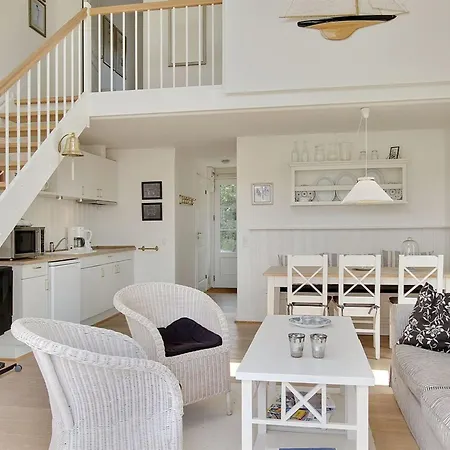 Hubertine - 100m To The Fjord By Interhome *