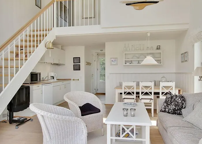 Hubertine - 100m To The Fjord By Interhome *